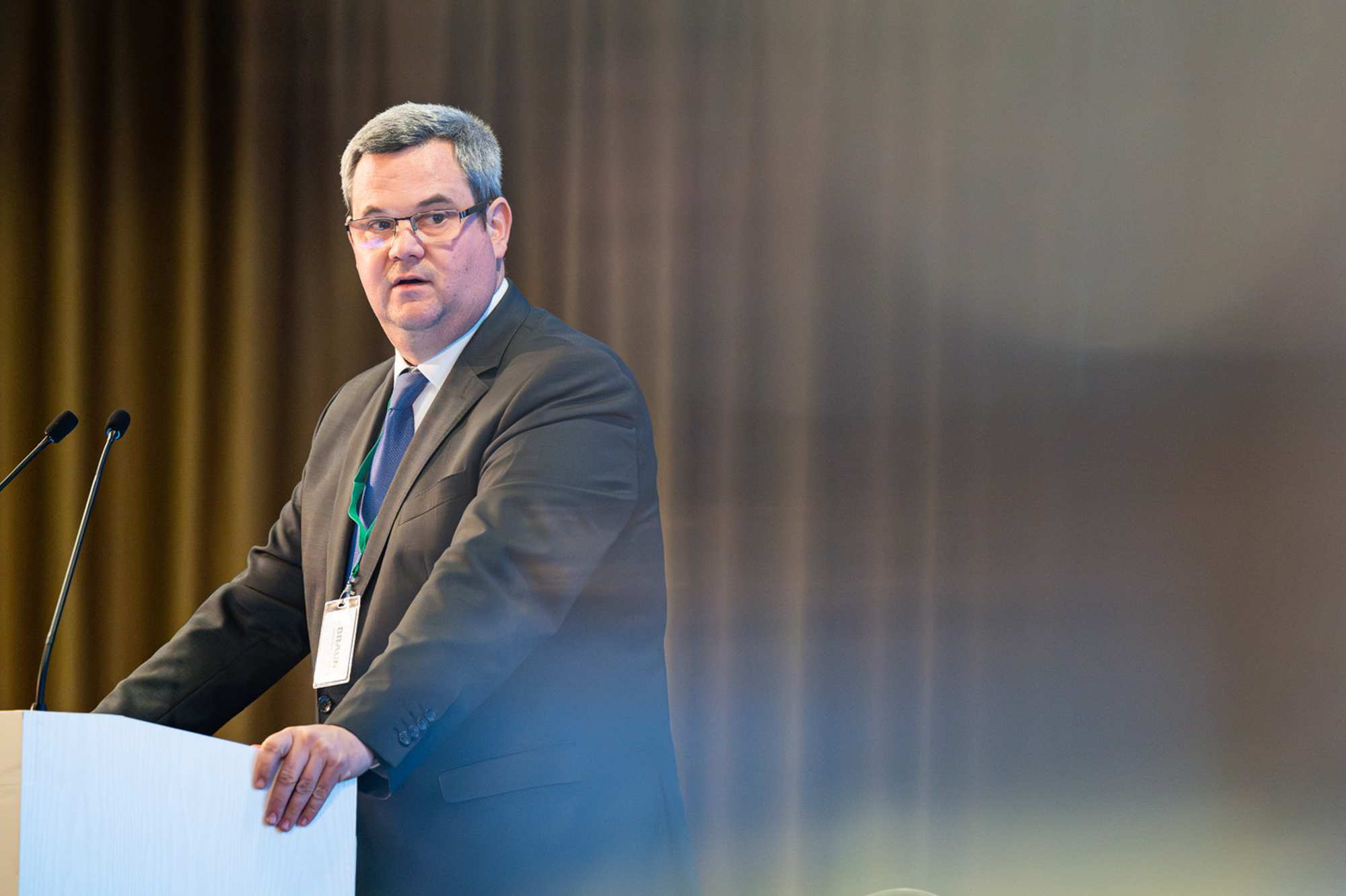 Generációváltás: a körzetek 40 százalékában lecseréli jelöltjét a Fidesz, rutinos politikusokat rostált ki Orbán 1