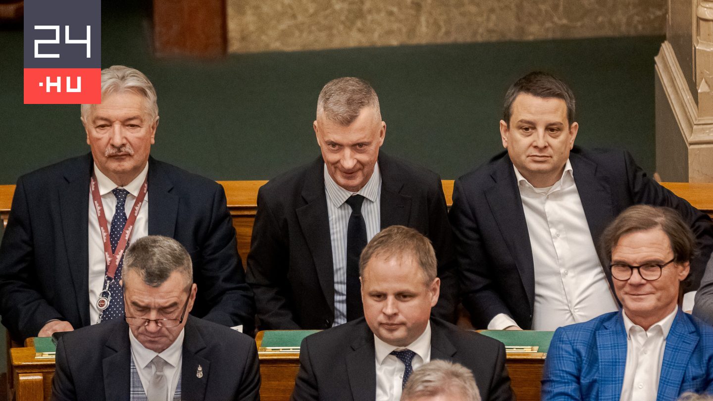 Kubatov Gábor 18 éve nem szólalt fel a parlamentben, vele együtt idén 15 képviselő maradt néma