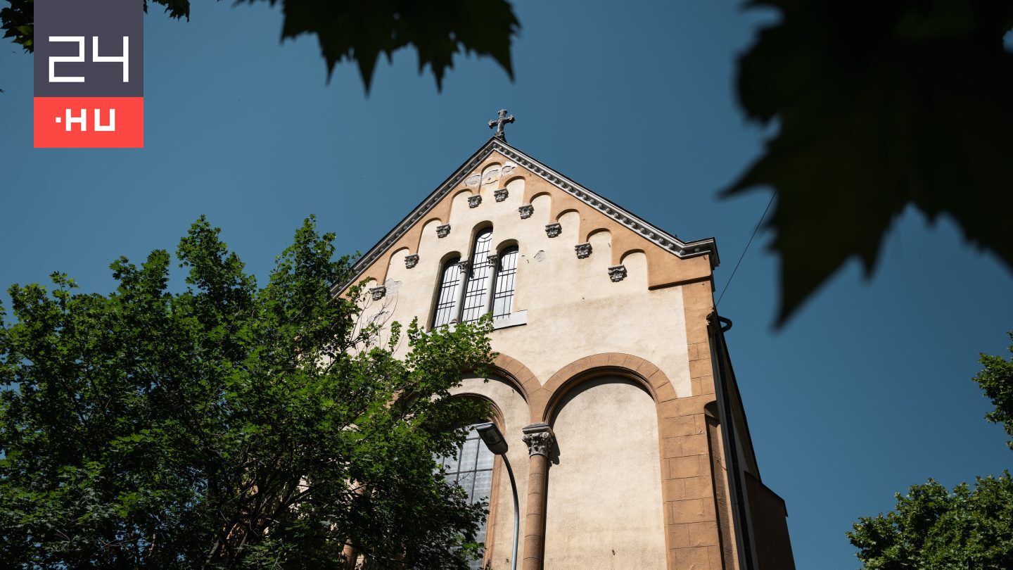 Csángó gyerekeket segítő alapítvány kuratóriumi tagja az a pedofil pap, aki a Szőlő utcában is dolgozott