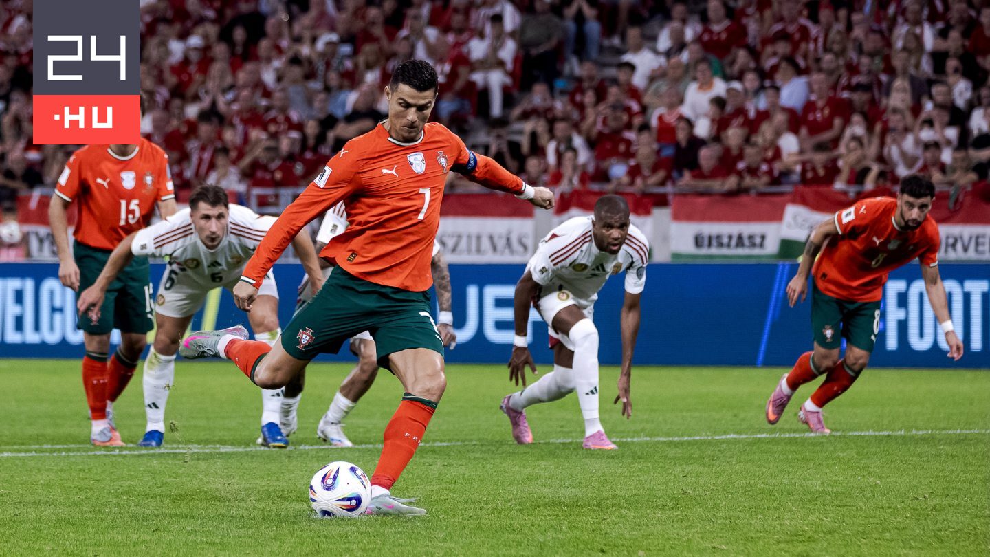 Videón, amint Cristiano Ronaldo egy robotkapusnak próbál gólt lőni