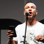 Molnár Áron a Loupe tüntetésén a szabad közterekért, a tiszta közbeszédért, levegőért.