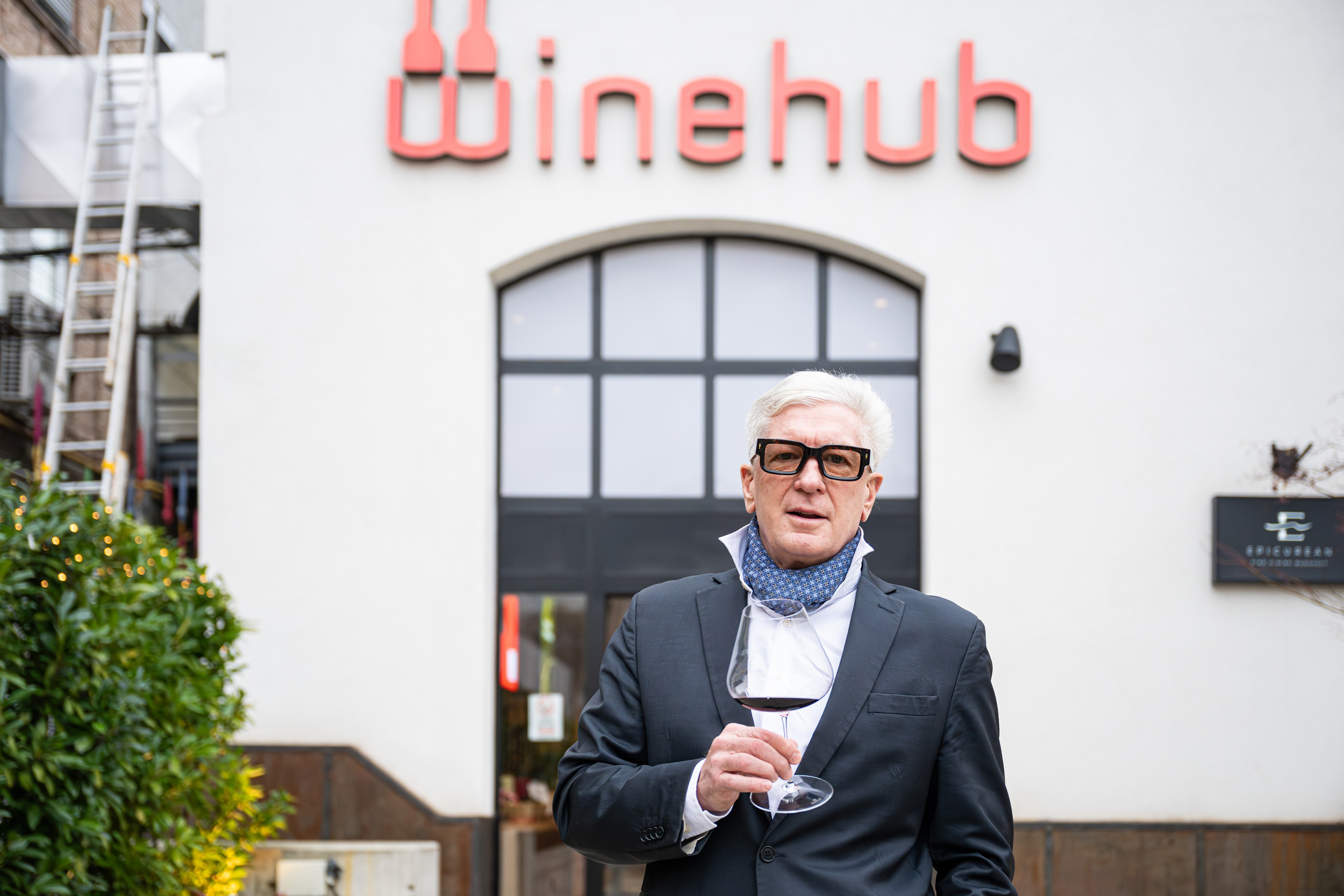 „A magyar a legkedvesebb útlevelem” – miért épp Etyeken nyitotta meg első borászatát az argentin születésű világpolgár? 8