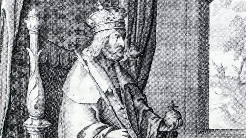 II. (Kis) Károly király a magyar trónon.