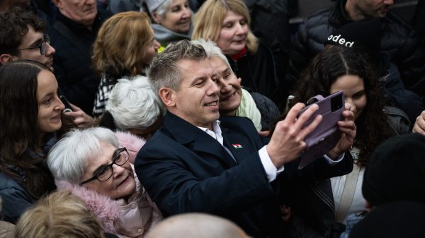 Sokkal többen szeretnének kormányváltást annál, hogy Orbánék maradjanak egy friss kutatás szerint