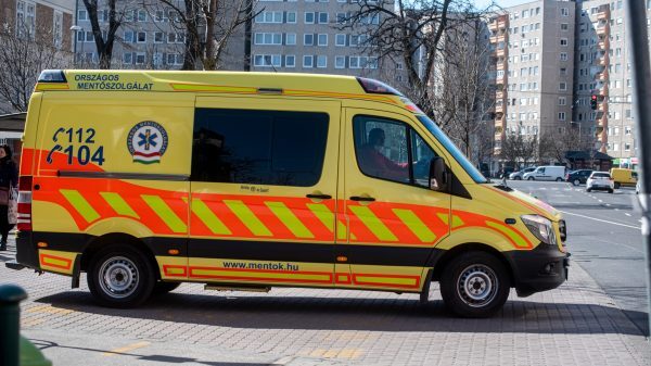 Rejtélyes köhögés: hirtelen több tucat gyerek lett rosszul egy vidéki iskolában