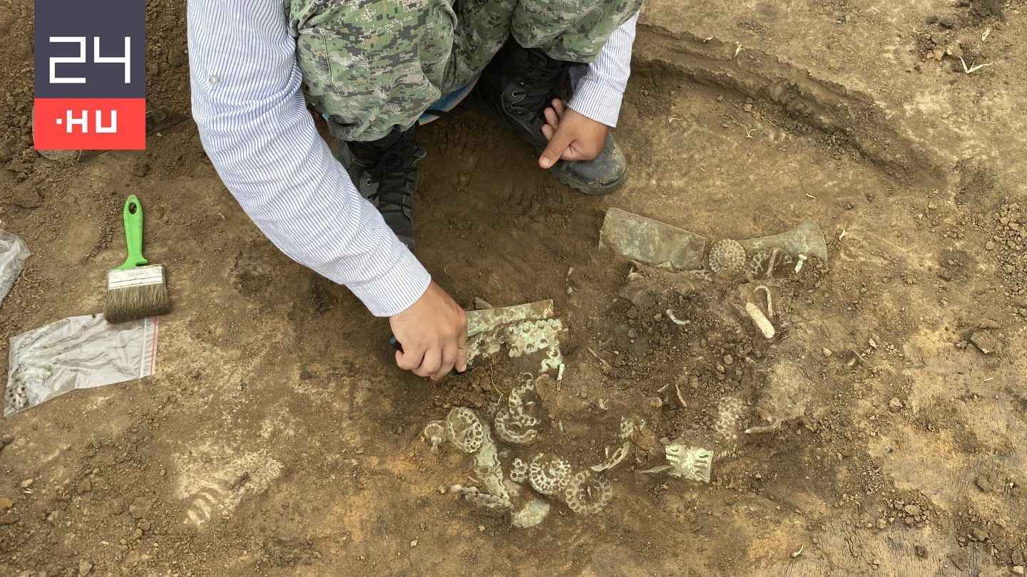 Ókori lovasnomádok elásott kincseire bukkantak az Urál hegységnél