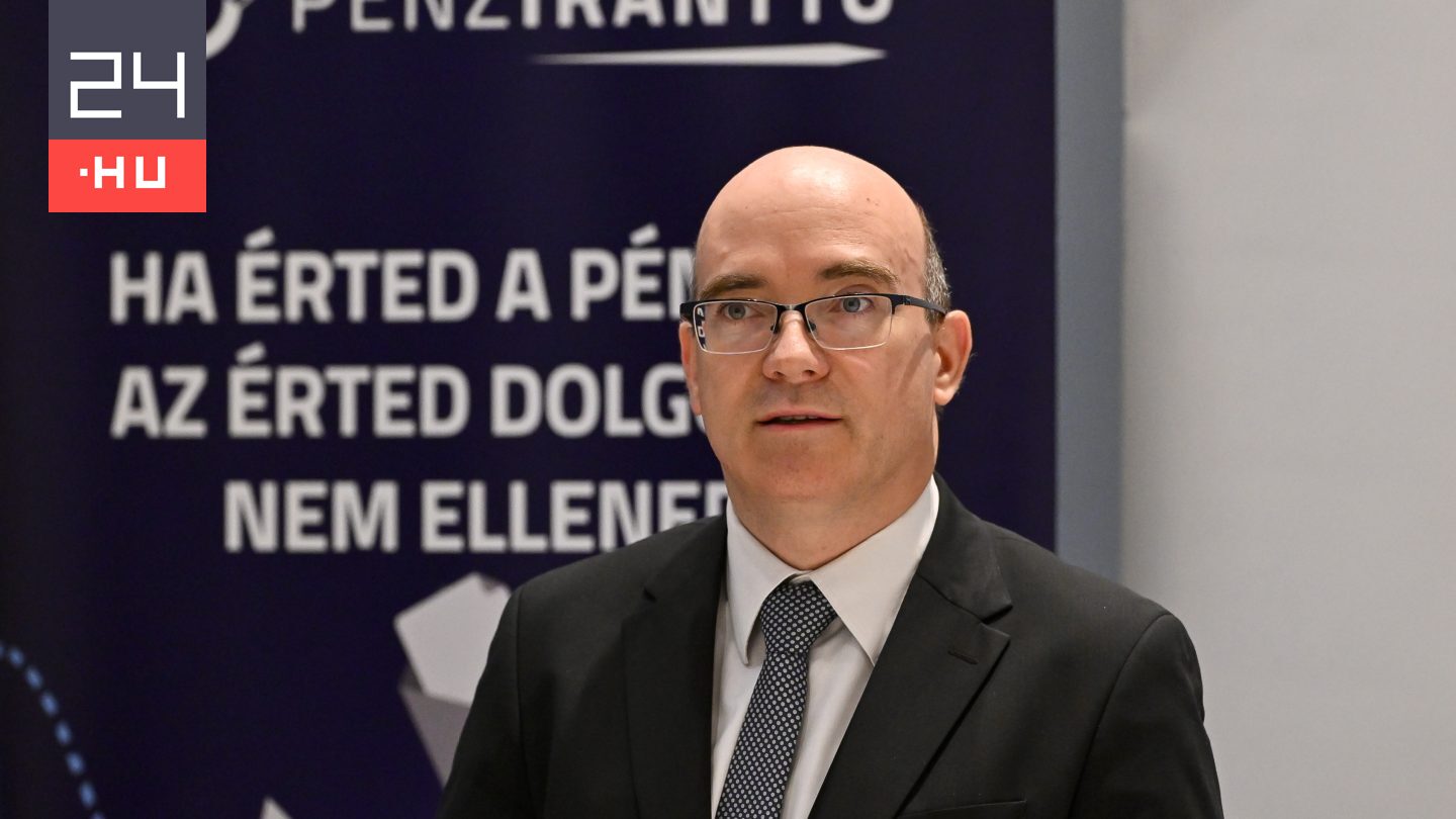 A köznevelési államtitkár a „lassan dugós” videóról: Szerencsétlen volt a dalválasztás