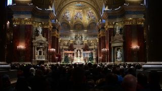 Erdő Péter éjféli miséje 2025-ben