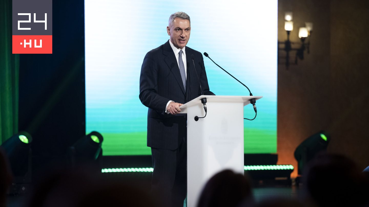 Lázár János bocsánatot kért a Tisza képviselőjelöltjétől, amiért leszlovákozta