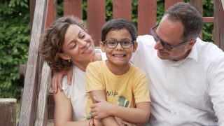 roma gyerekek örökbefogadása