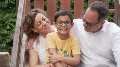 roma gyerekek örökbefogadása