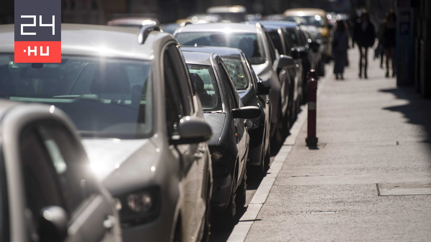 Változott a szabályozás: fizetős lesz a parkolás Budapesten a két ünnep között