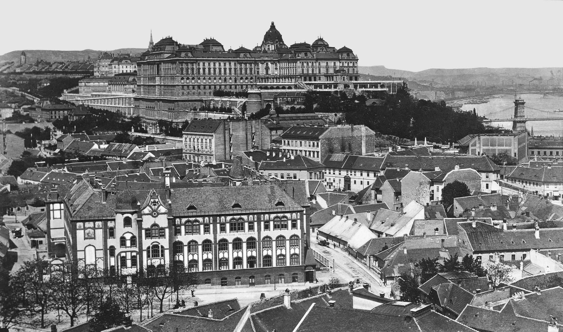 Mit keres egy „városligetnyi lyuk” Budapest szívében? 9