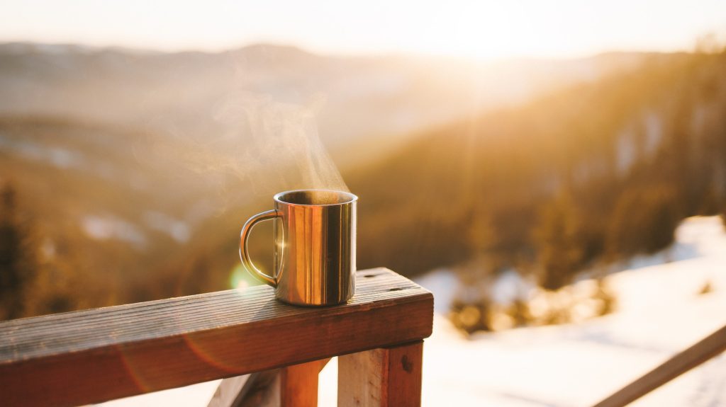 Szerdai friss hírek, forgalom, időjárás – Reggeli pakk