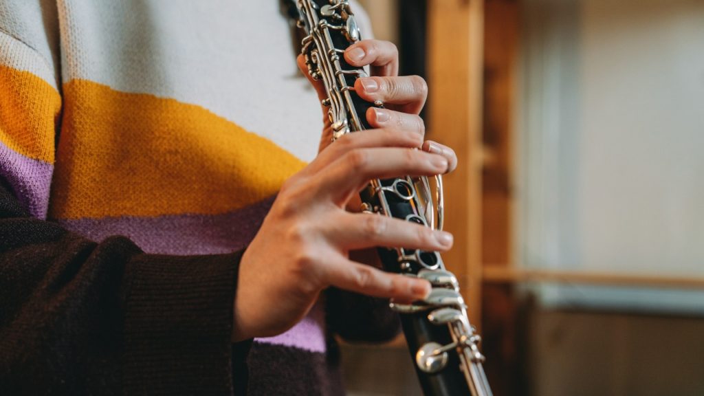 Fegyvernek nézte a klarinétot a mesterséges intelligencia: „vörös kód” lépett életbe egy floridai iskolában