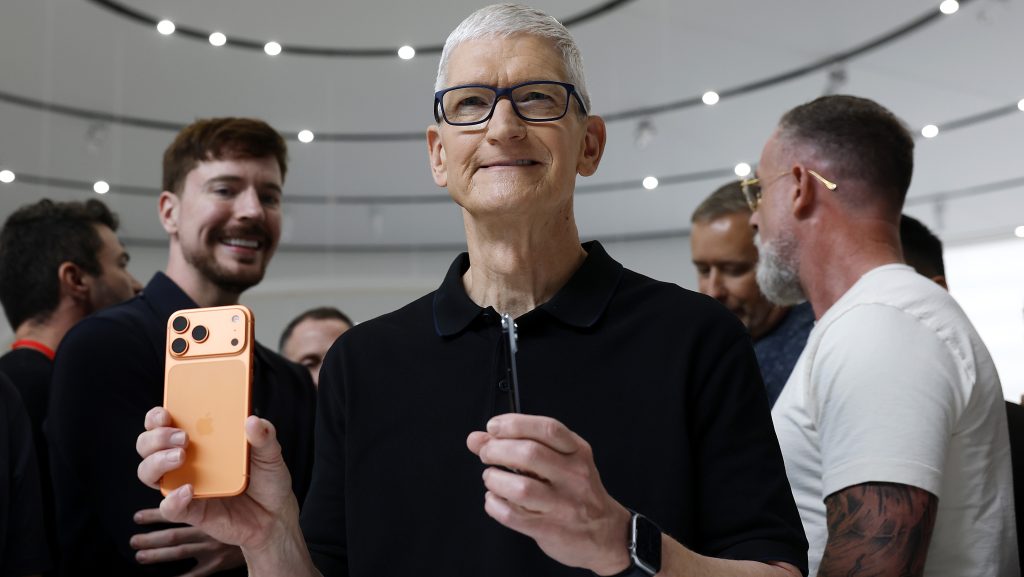 Krízis az Apple-nél: sorra hagyják el a vezetők a céget
