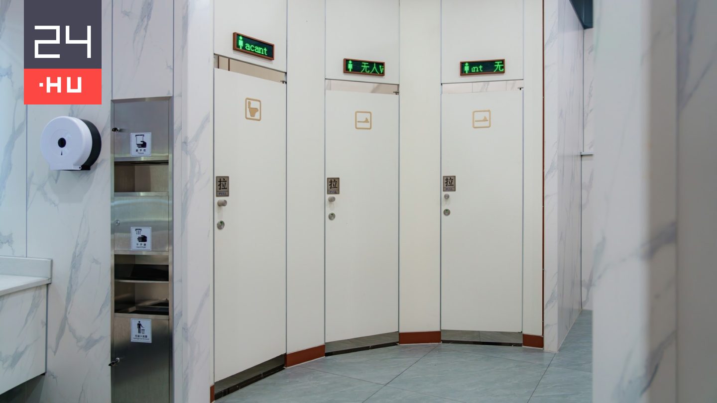 Többórás vécészünetek miatt rúgták ki, beperelte volt munkáltatóját egy kínai férfi