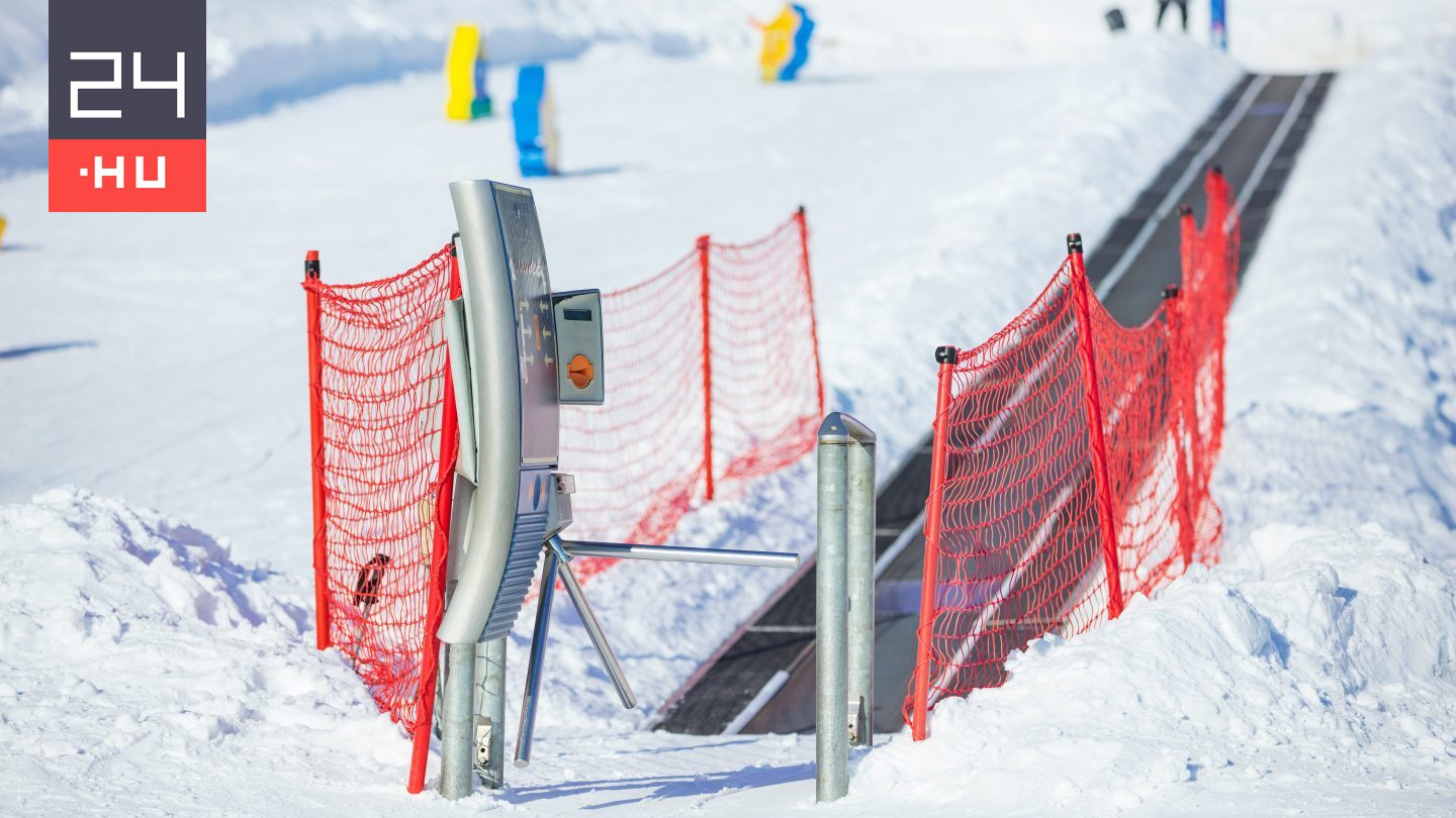 Beszorult a mozgójárdába, és meghalt egy családjával síelő 5 éves kisfiú Japánban