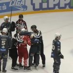 Molnár Bálint jégkorong BJAHC eltiltás harapás vonalbíró erste liga