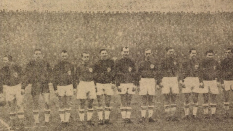 A Honvéd ezzel a tizeneggyel harcolta ki a Textiles elleni győzelmet és szerezte meg a bajnoki címet. Balról jobbra: Puskás, Grosíts, Babolcsay, Horváth. Bányai, Városi, Rákóczi, Patyi, Bozsik, Budai II, Kocsis.