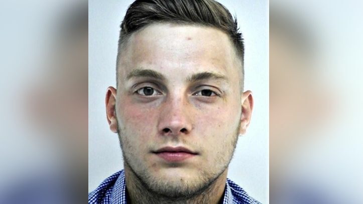 Fahusánggal rabolt egy férfi Dorogon, elfogatóparancsot adtak ki ellene