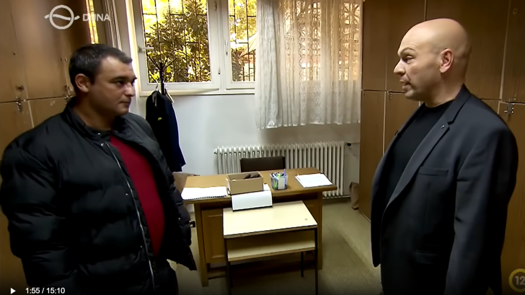 Eltüntettek a Kék Fény archívumából egy Szőlő utcában készült riportot, amiben Juhász Péter Pál és Kovács-Buna Károly is szerepel