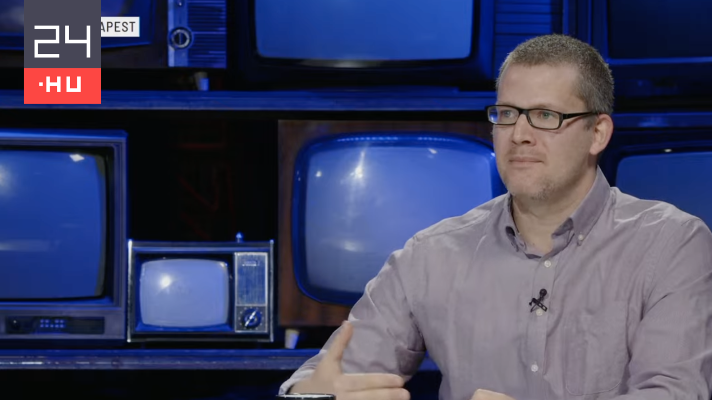 A Takács Péterrel összevesző férfi szerint a Megafon és Magyar Péter is a kisegítő iskola szintjén viccelődik