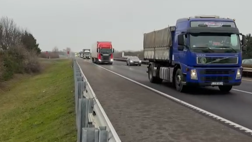 Már több helyen torlódás alakult ki a rendőrség szerint