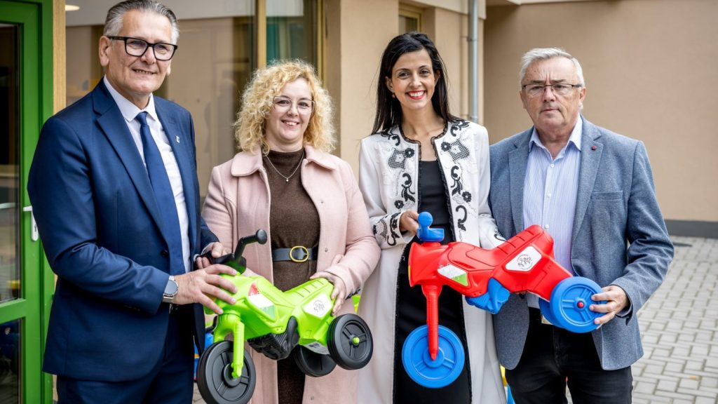 2,8 milliárdos közpénzkeret a családbarát kampányra