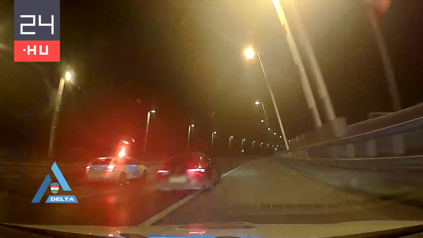 Autós üldözés volt Budapesten: videón, amint a külföldi rendszámú Mercedest kergettik a rendőrök