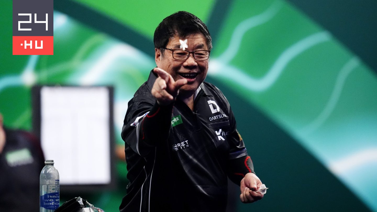 Történelem a dartsvébén: ennyi idősen még senki sem nyert meccset