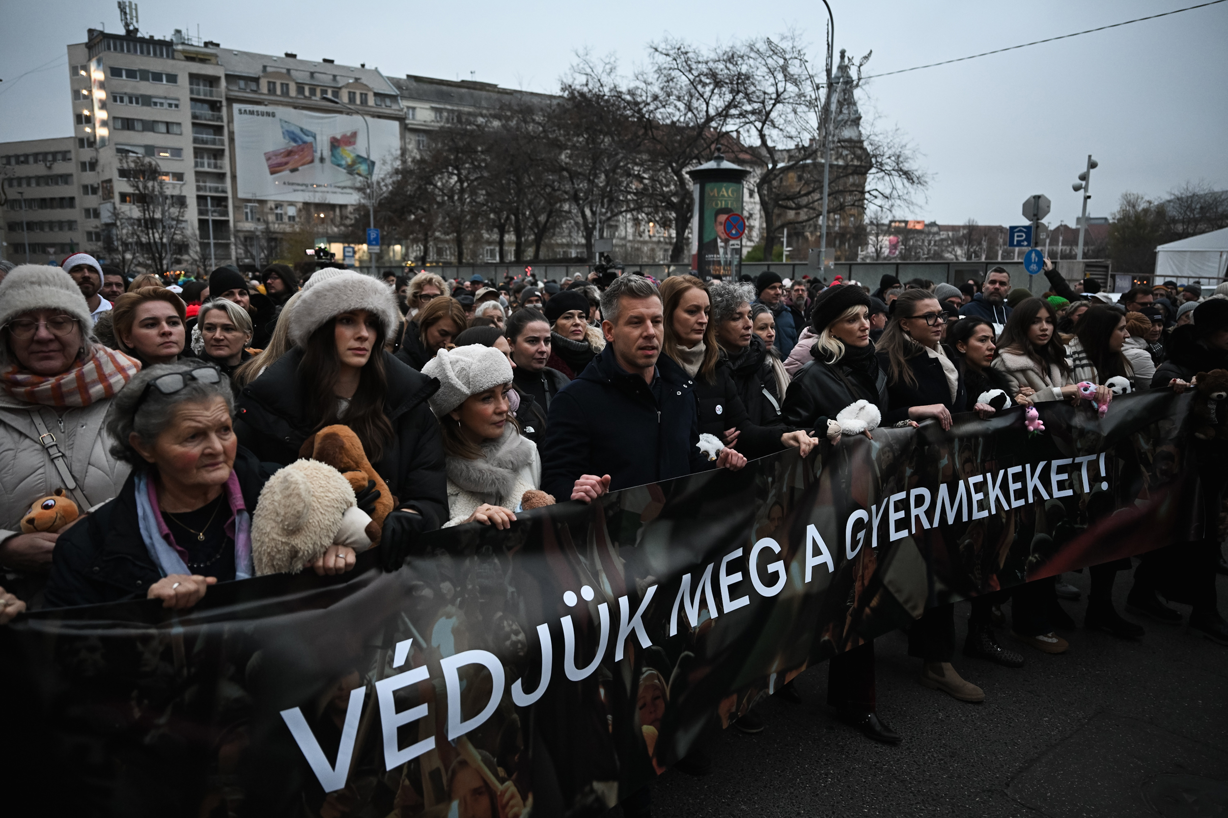 Magyar Péter és Bódis Kriszta a menet elején 1