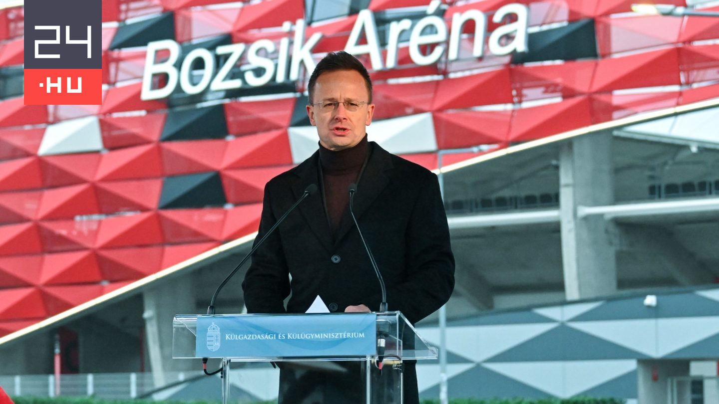 Szijjártó Péter a szurkolásról: Az, hogy a jó édesanyáddal mit csinálj a koporsón, az szerintem sok