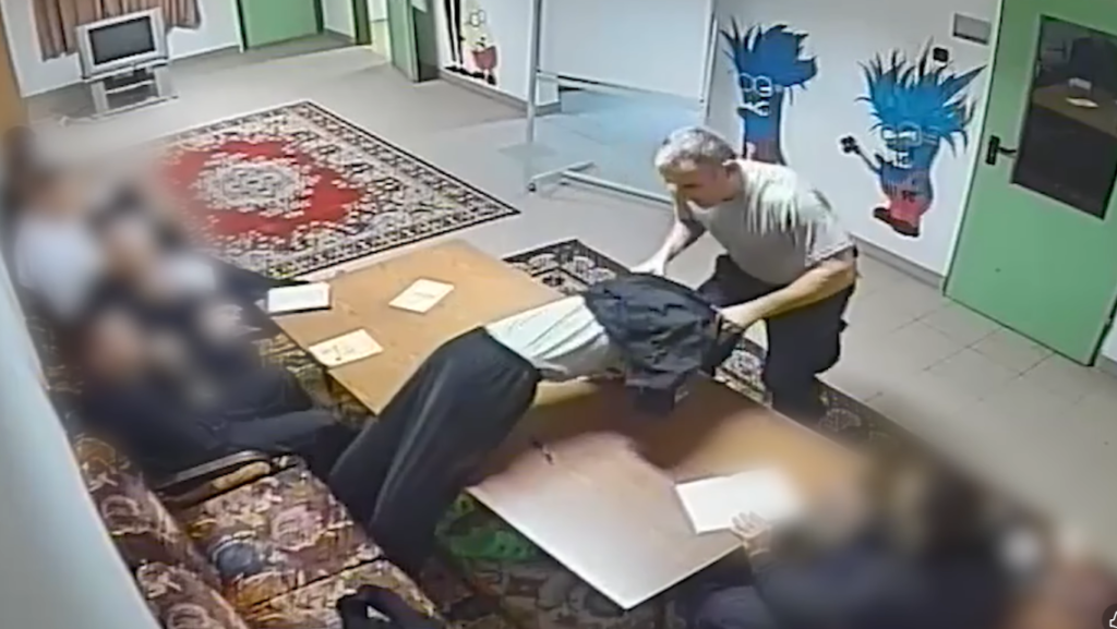 „Kérjük, ne bélyegezzék meg a gyermekvédelemben dolgozó szakembereket” – ezt kéri az Gyermekvédelmi Főigazgatóság a Szőlő utcai videó után