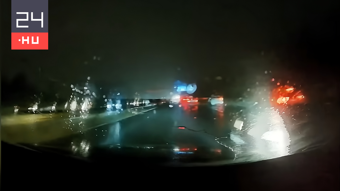 Merész manőver után, nagy tempónál pördült meg egy autó az M0-son – Videó