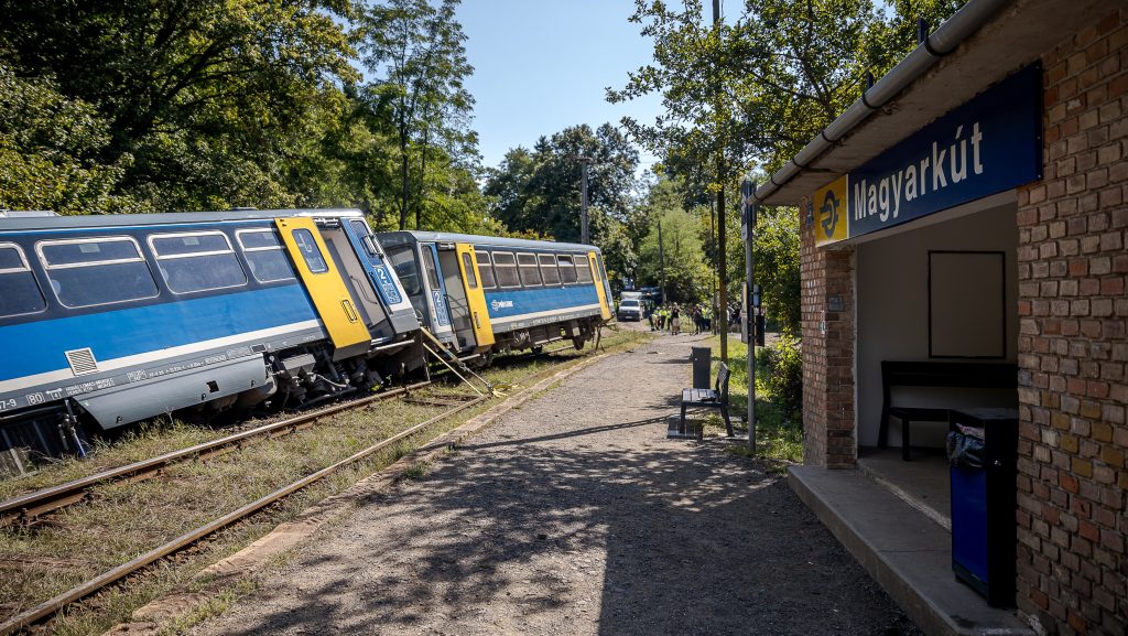 Megvan, mikor indulhatnak újra a vonatok a magyarkúti baleset után