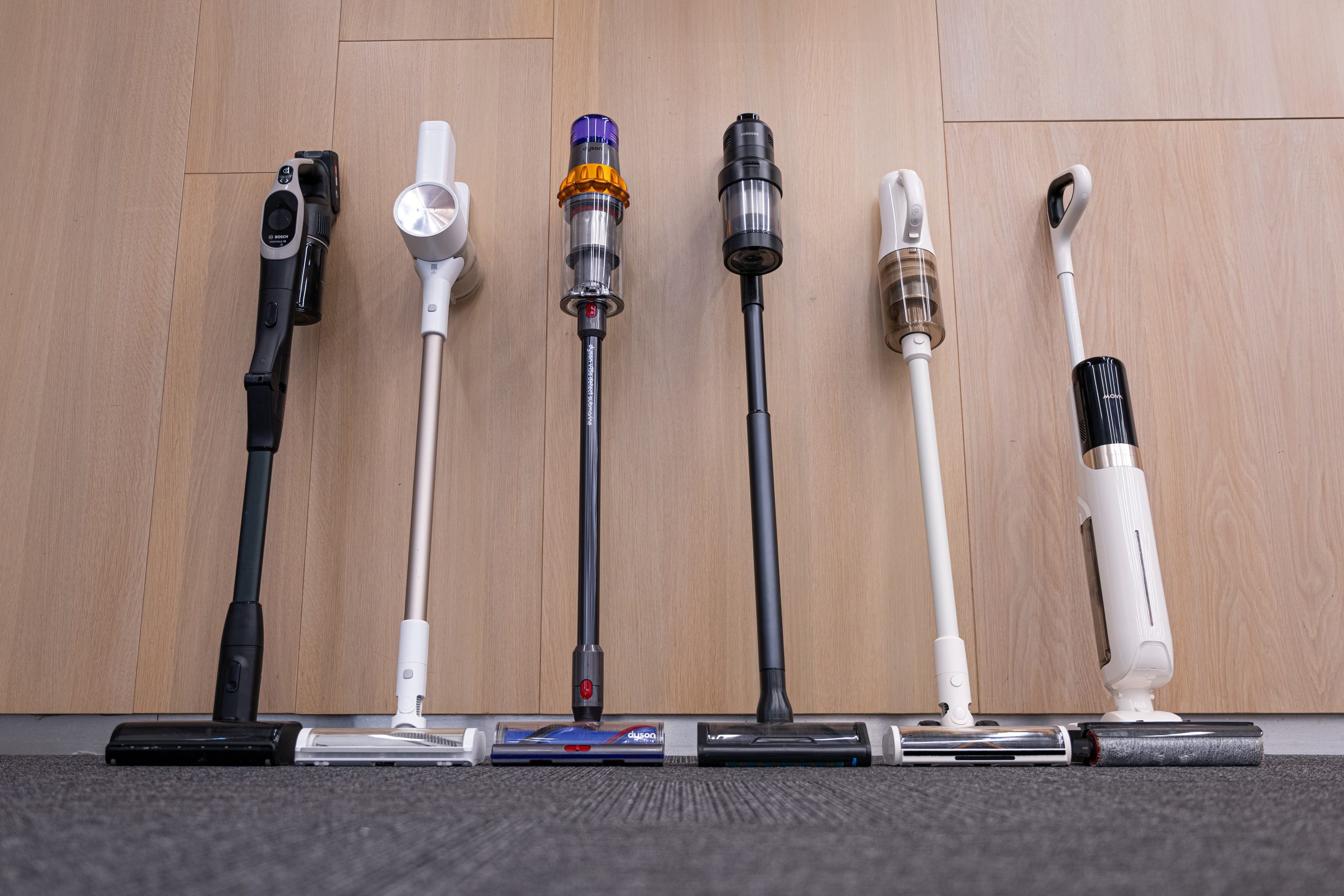 Xiaomi Vaccum Cleaner G20, a nedves takarításra is képes Mova K30 Mix Wet & Dry Vacuum, a Bosch Unlimited 10, a Dyson V15s Detect Submarine és a Samsung Bespoke AI Jet Ultra