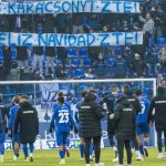 A zalaegerszegi játékosok megköszönik a szurkolást a labdarúgó Fizz Liga 18. fordulójában játszott Zalaegerszegi TE FC - MTK Budapest mérkőzés után a zalaegerszegi ZTE Arénában 2025. december 20-án.