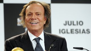 Julio Iglesias spanyol énekes