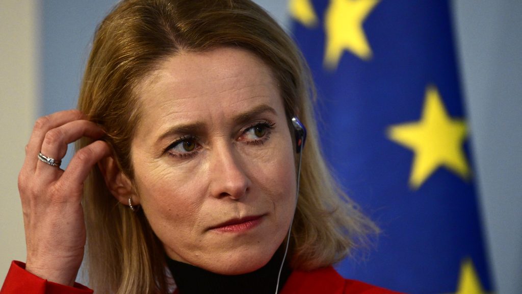 Az EU külügyi vezetője: a világ jelenlegi helyzete láttán akár el is lehetne kezdeni inni