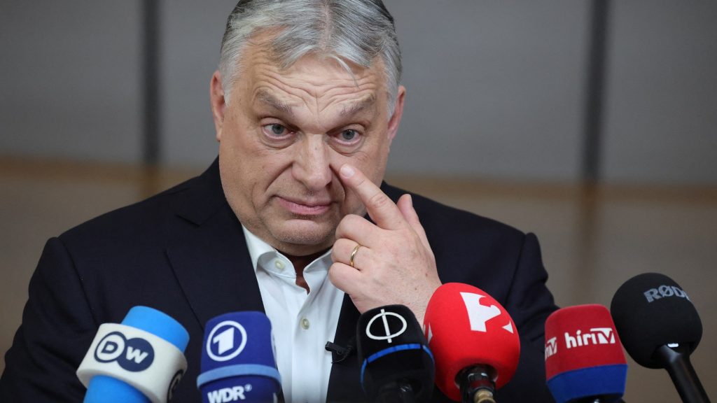 Orbán „atombomba jellegű mellbe rúgást” kapott Brüsszelben