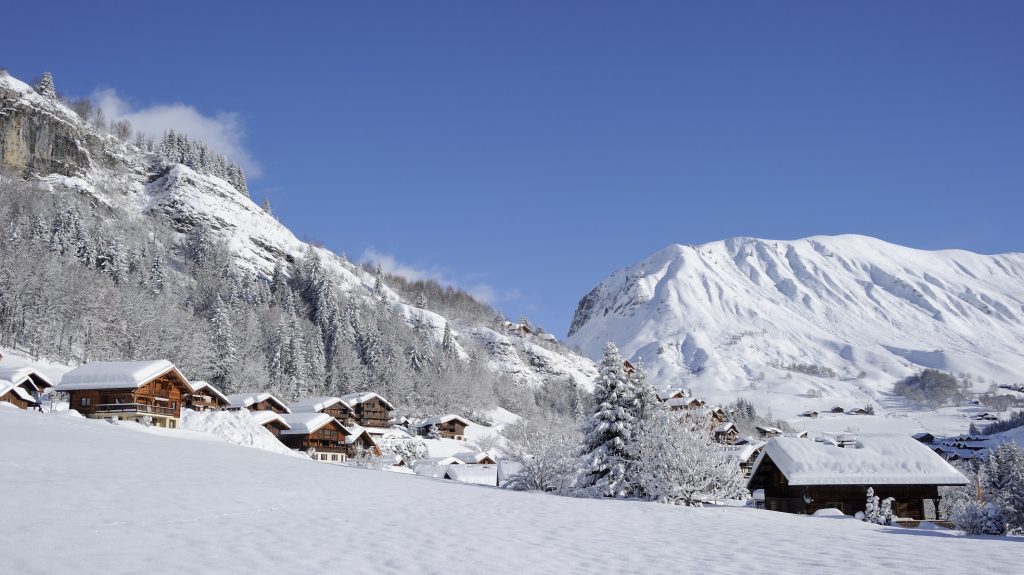 Három síelőt ölt meg a lavina a Nyugati-Alpokban