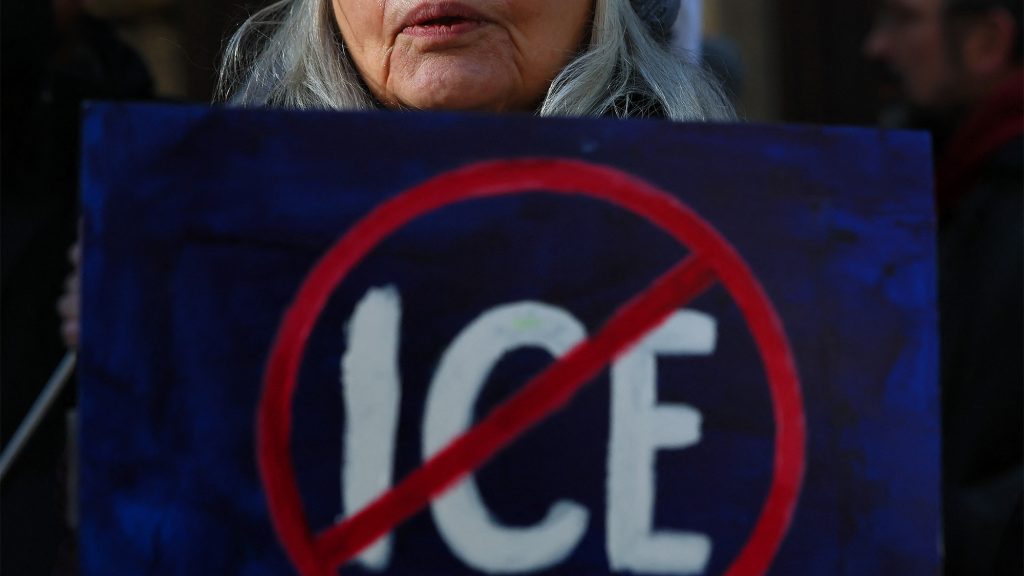 Robbanásközeli hangulat Amerikában: az ICE razziái már nem tesznek különbséget állampolgár és bevándorló között