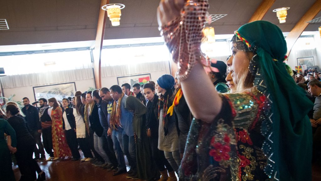 Késes támadók rontottak rá a tüntető tömegre Antwerpenben