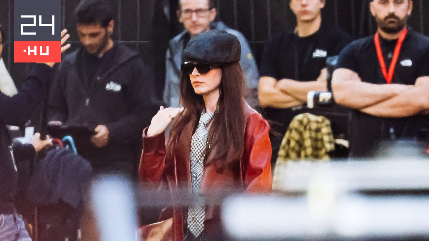 Anne Hathaway is Budapestre érkezett: az Erzsébet körúton fotózták