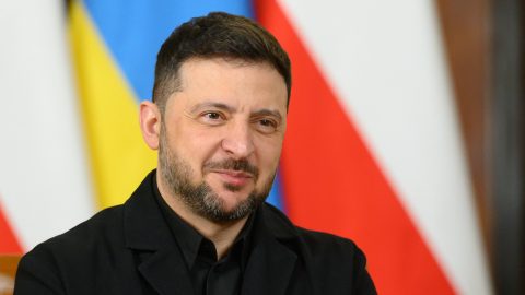 Volodimir Zelenszkij ukrán elnök Donald Tusk lengyel miniszterelnökkel találkozik.