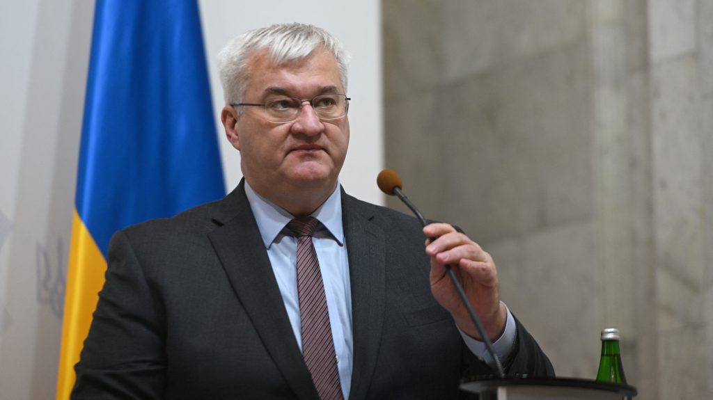 Ukrán külügyminiszter: Orbán Viktor úgy viselkedik, mint Szálasi; a magyarok nem ezt érdemlik