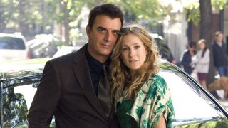Chris Noth és Sarah Jessica Parker a Szex és New York filmben.