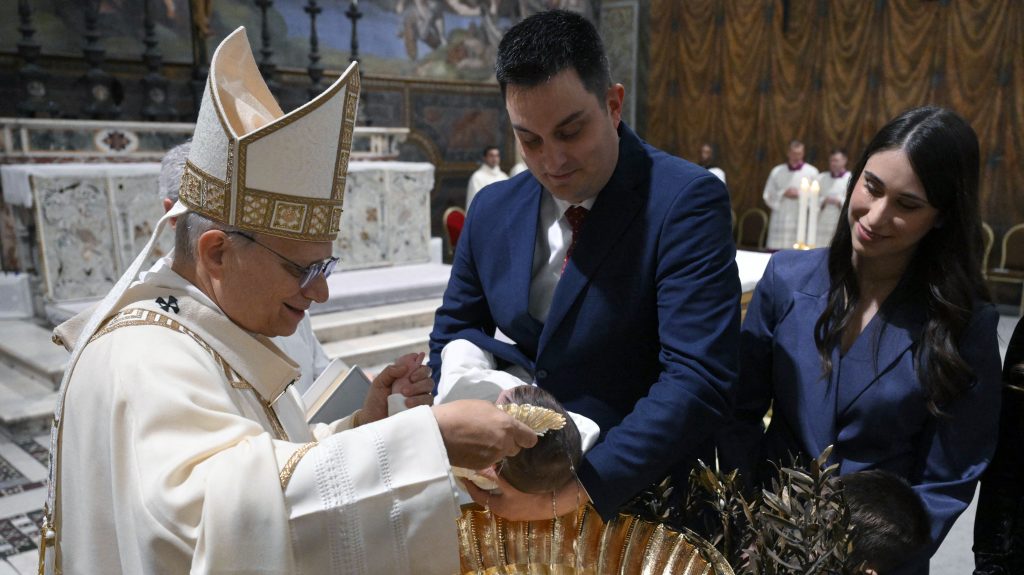 Leó pápa párbeszédet sürgetett Iránban, Ukrajnában pedig a támadások felfüggesztését