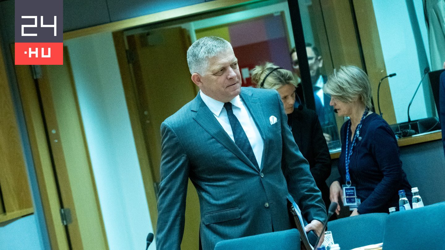 A felvidéki magyarokért tüntettek a szlovák nagykövetség előtt